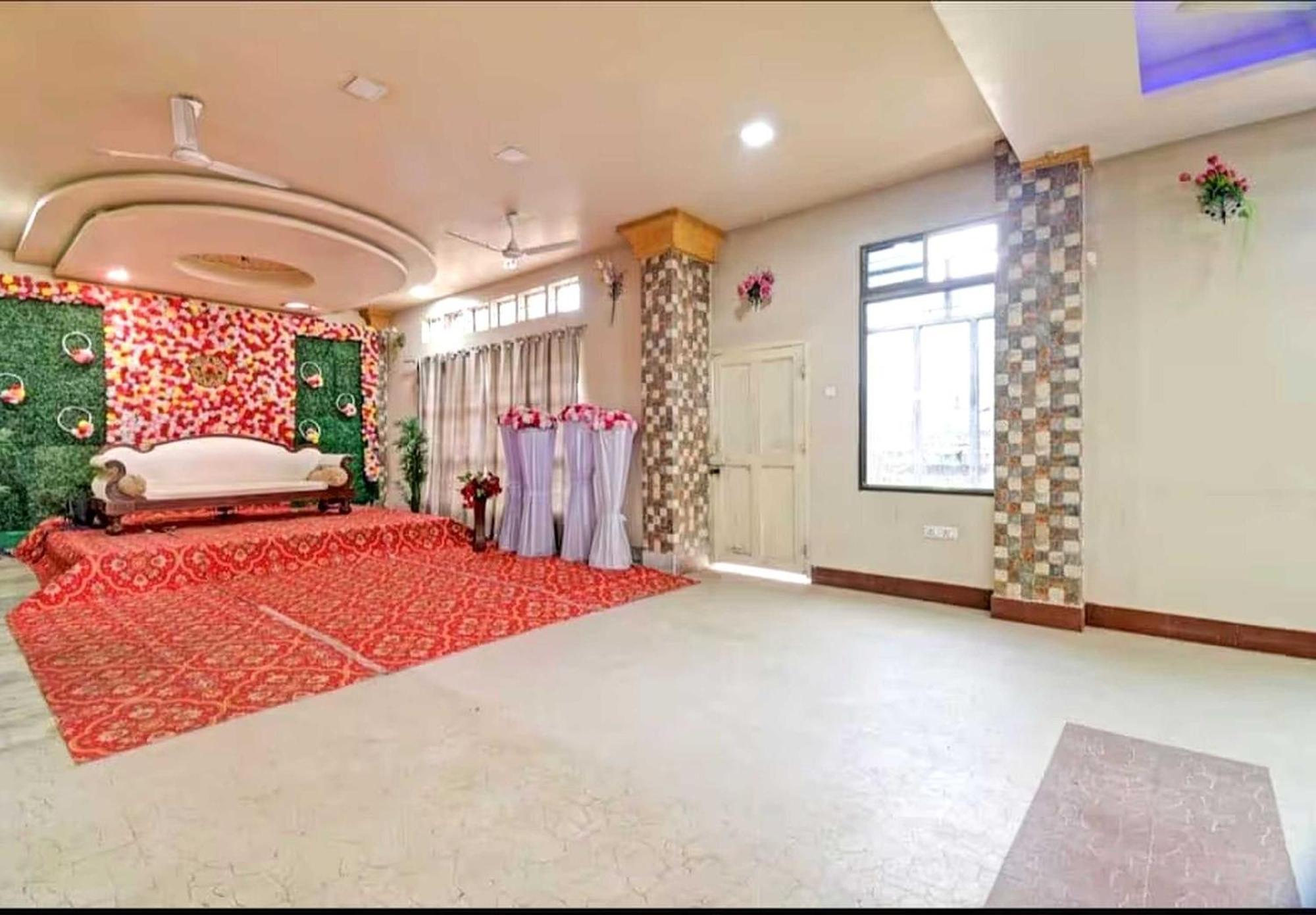 Collection O Megha Resort Jorhāt Extérieur photo